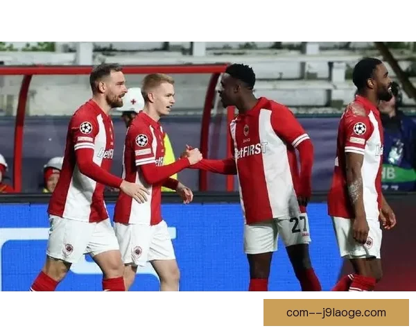 19岁新星伊莱尼赫纳以3500万美元身价加盟伊蒂哈德开启新篇章